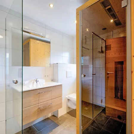Ski-in, Ski-out Brunner Apartment,
