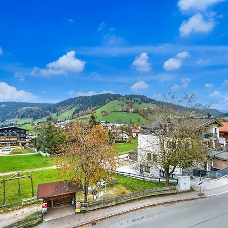 Ski-in, Ski-out Brunner Apartment, Wildschoenau *