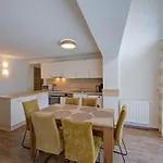 Ski-in, Ski-out Brunner Apartment, Διαμέρισμα *